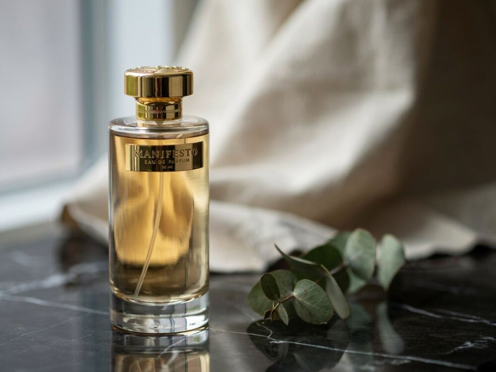 flakon perfum manifesto
